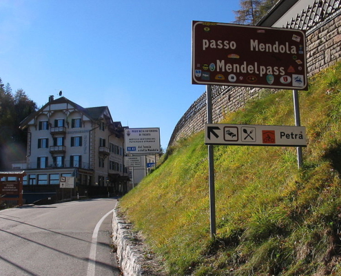 800px-Passo_mendola07